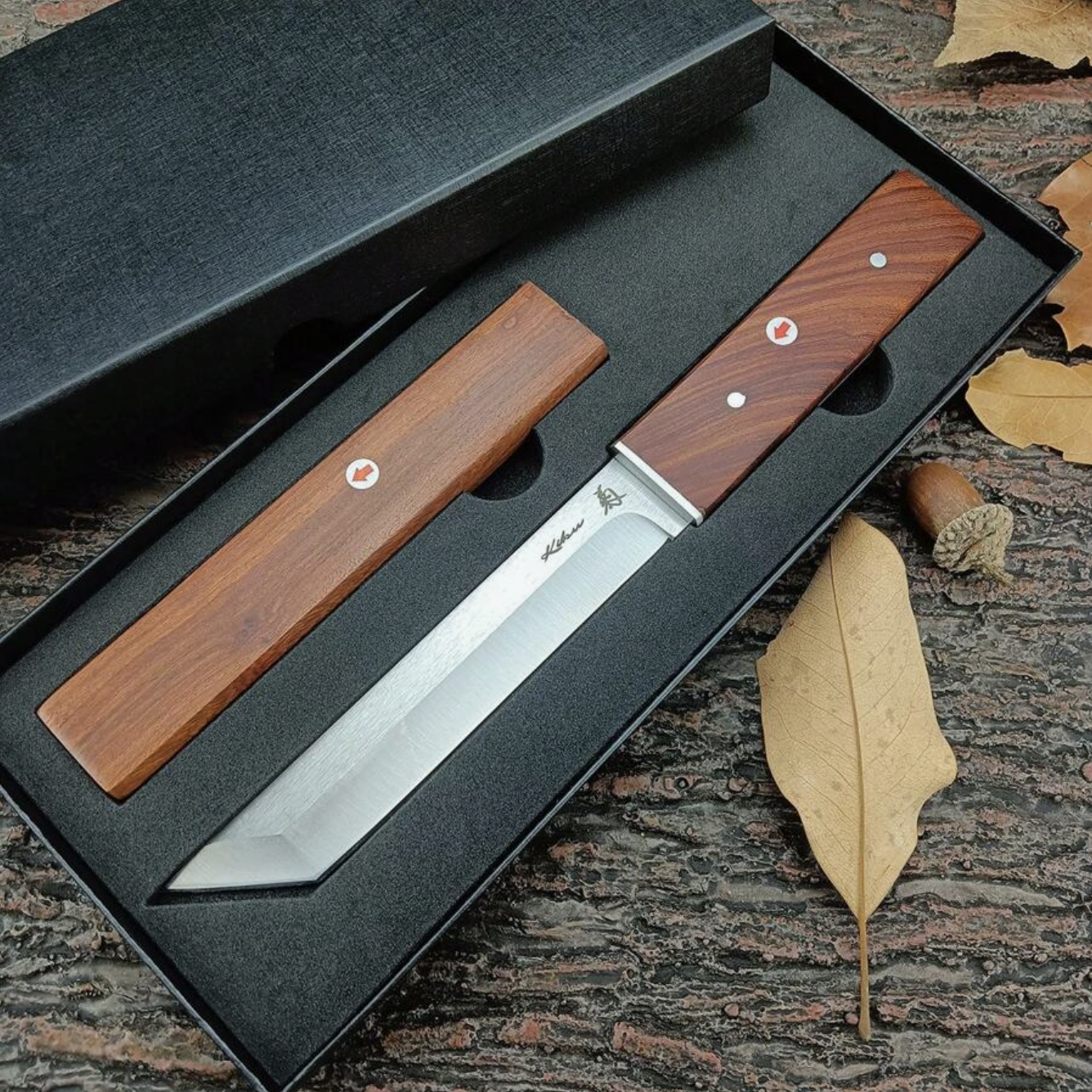 Oak Brown Traditional Samurai Chef Knife - JAPAKNIVES